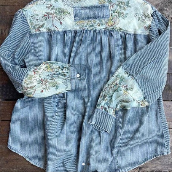 Jaded Gypsy Shacket! - Picture 2 of 4